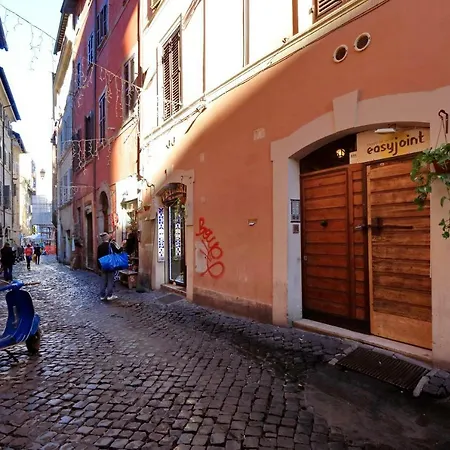 Balestrari Street - Mama's *